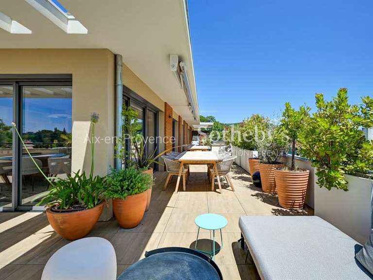 Apartment Aix-en-Provence - 4 bedrooms - 135m²