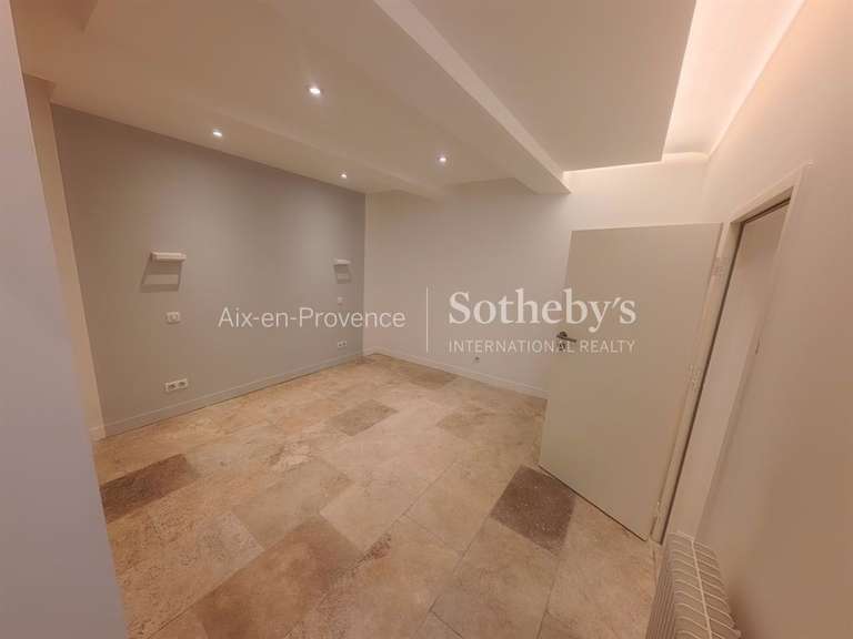 Appartement Aix-en-Provence - 1 chambre - 80m²