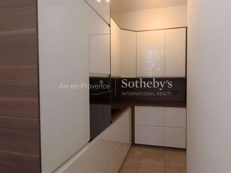 Appartement Aix-en-Provence - 1 chambre - 80m²
