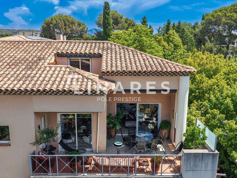Appartement Aix-en-Provence - 2 chambres - 173m²
