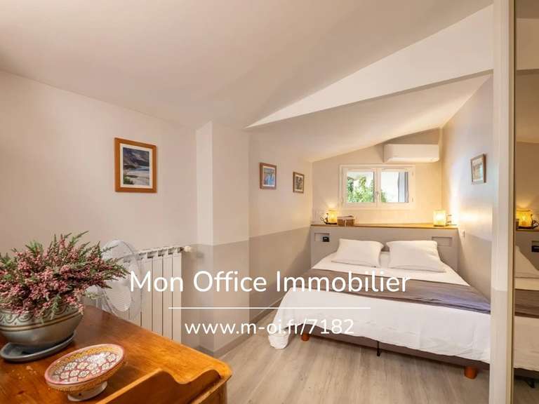Apartment Aix-en-Provence - 4 bedrooms - 115m²