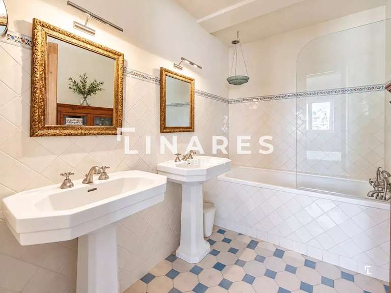 Appartement Aix-en-Provence - 3 chambres - 119m²