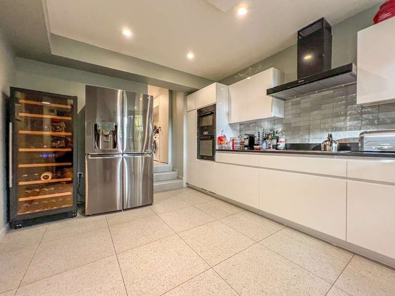 Appartement Aix-en-Provence - 5 chambres - 231m²