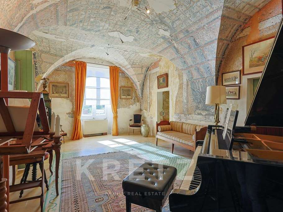 Castle Aix-en-Provence