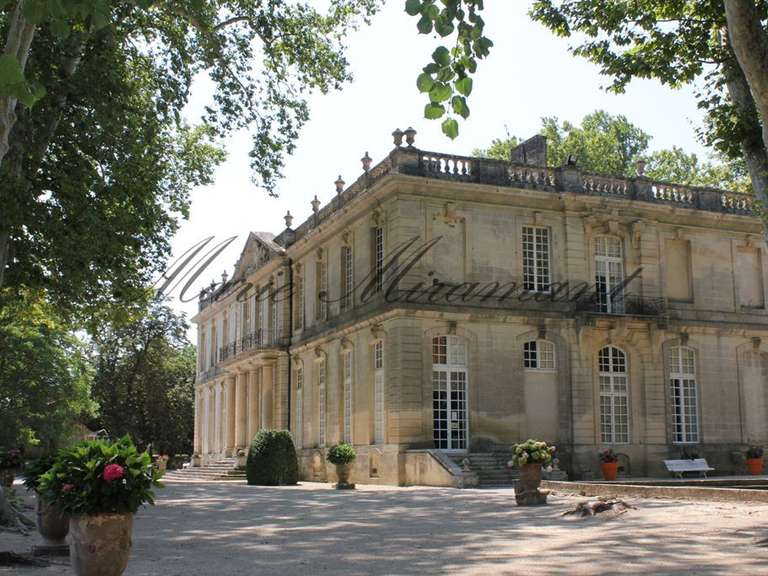 Castle Aix-en-Provence - 11 bedrooms - 2200m²