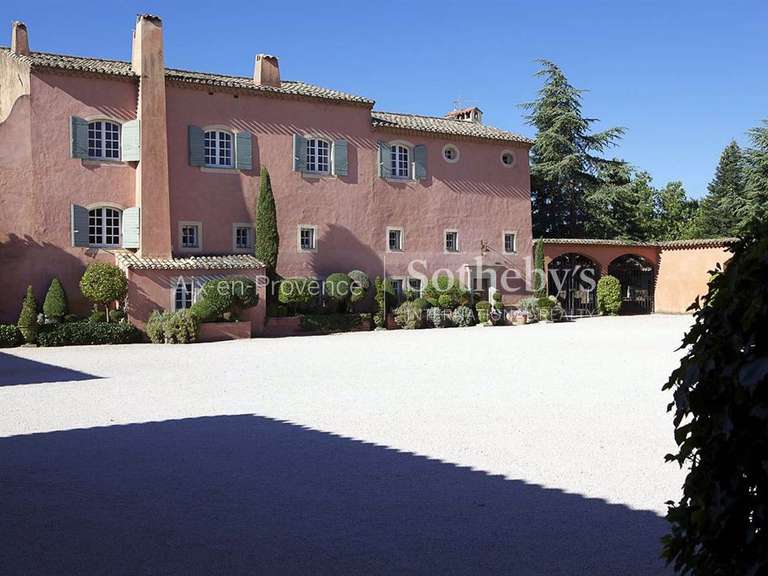 Domaine viticole Aix-en-Provence - 13 chambres - 1250m²
