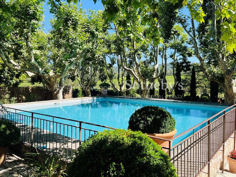 Domaine viticole Aix-en-Provence - 13 chambres - 1250m²