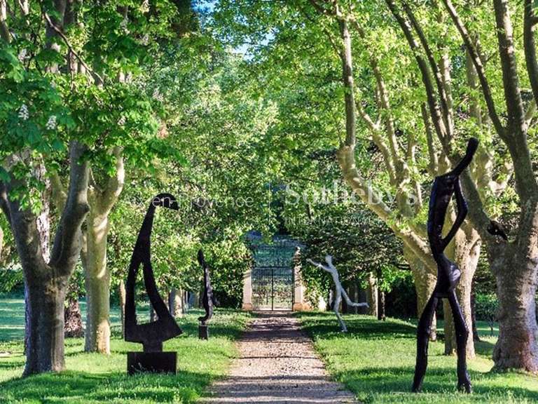 Domaine viticole Aix-en-Provence - 13 chambres - 1250m²