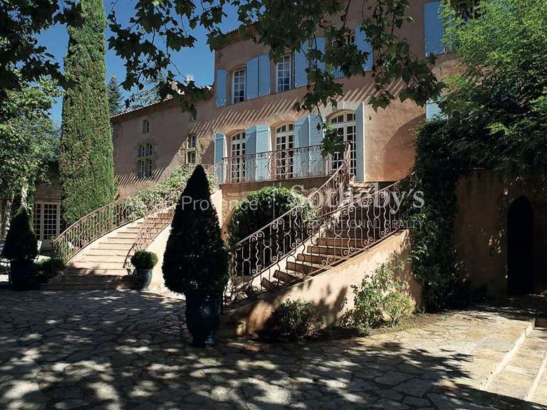 Domaine viticole Aix-en-Provence - 13 chambres - 1250m²