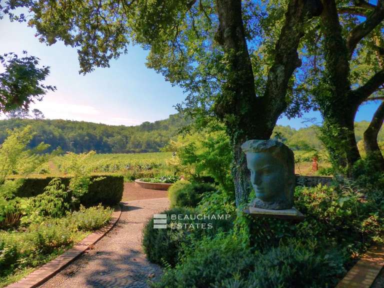 Domaine viticole Aix-en-Provence - 11 chambres - 750m²