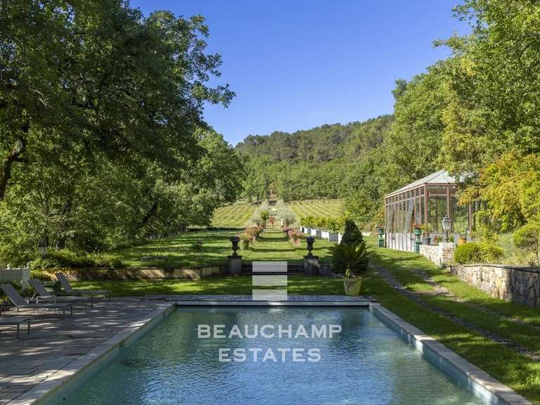 Domaine viticole Aix-en-Provence - 11 chambres - 750m²