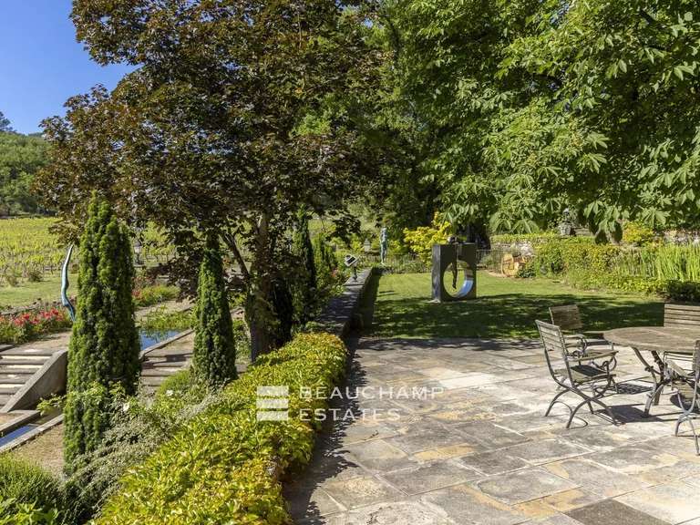 Domaine viticole Aix-en-Provence - 11 chambres - 750m²