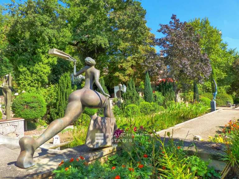 Domaine viticole Aix-en-Provence - 11 chambres - 750m²