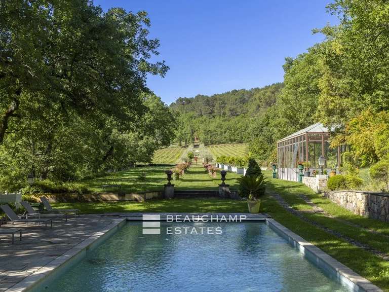 Domaine viticole Aix-en-Provence - 11 chambres - 750m²