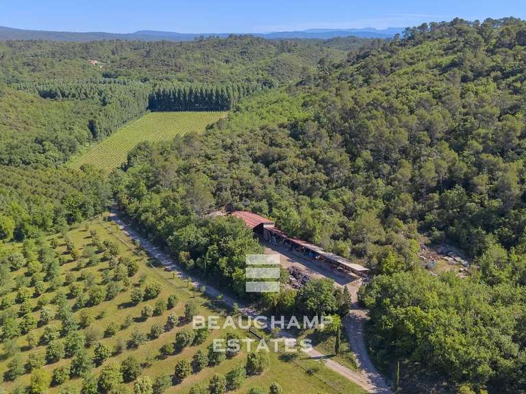 Domaine viticole Aix-en-Provence - 11 chambres - 750m²