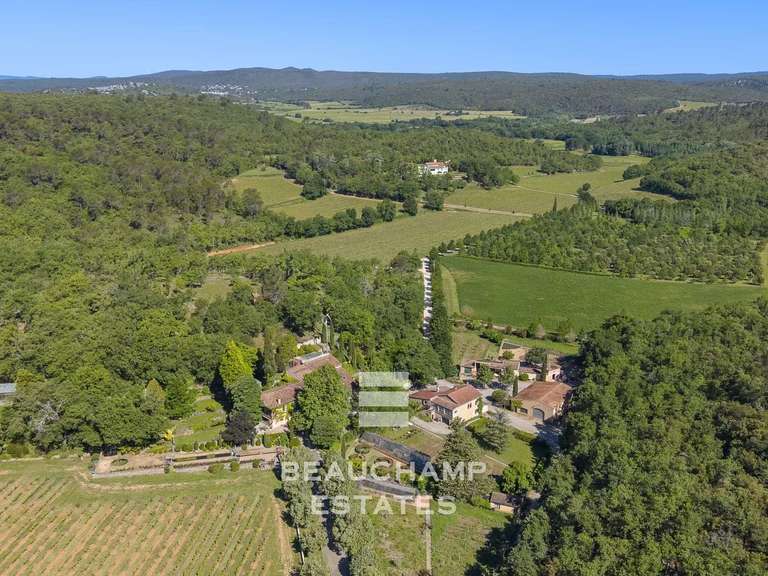 Domaine viticole Aix-en-Provence - 11 chambres - 750m²