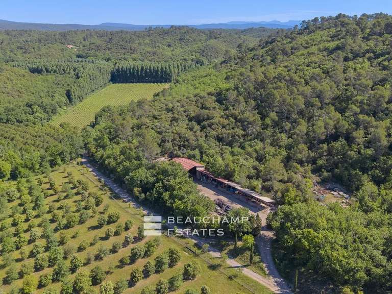 Domaine viticole Aix-en-Provence - 11 chambres - 750m²