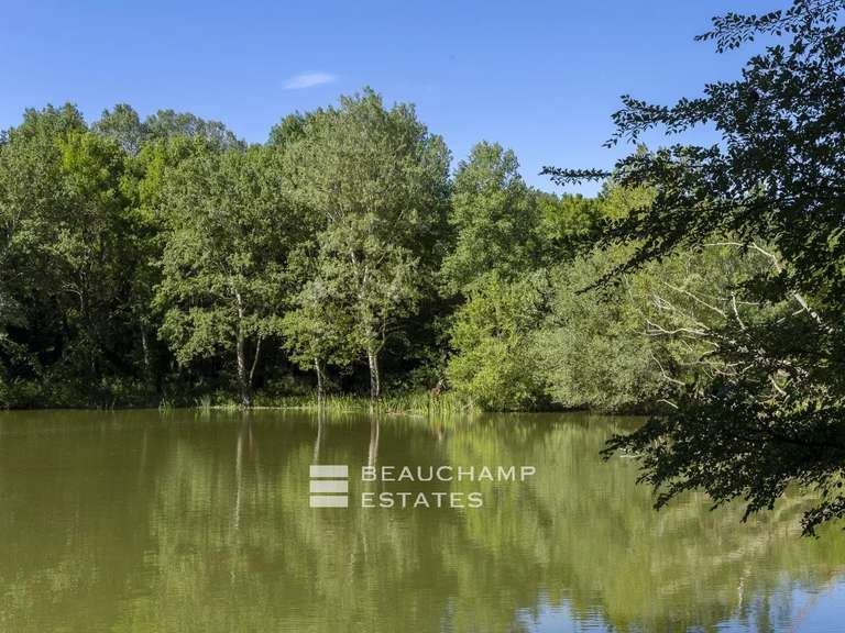 Domaine viticole Aix-en-Provence - 11 chambres - 750m²
