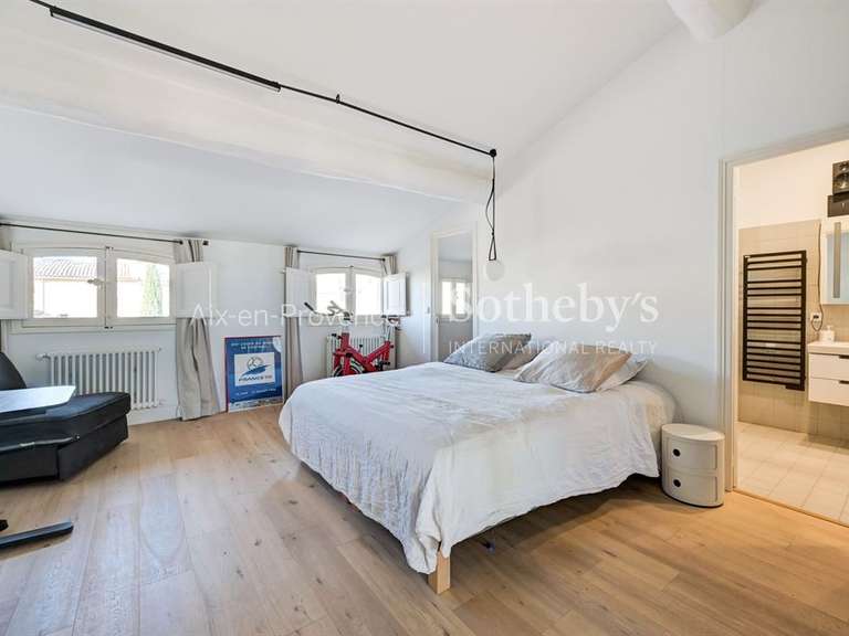 Hôtel particulier Aix-en-Provence - 5 chambres - 490m²