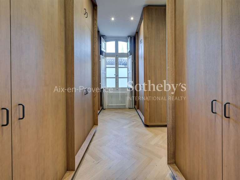 Hôtel particulier Aix-en-Provence - 5 chambres - 490m²