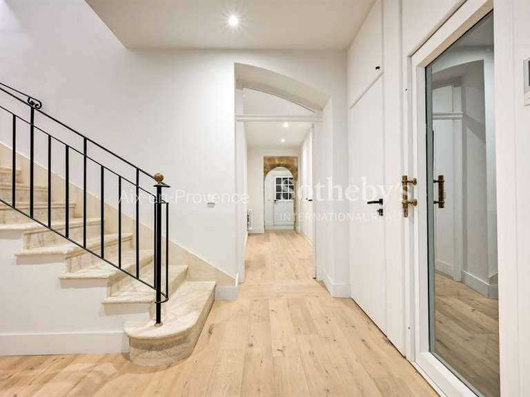 Hôtel particulier Aix-en-Provence - 5 chambres - 490m²