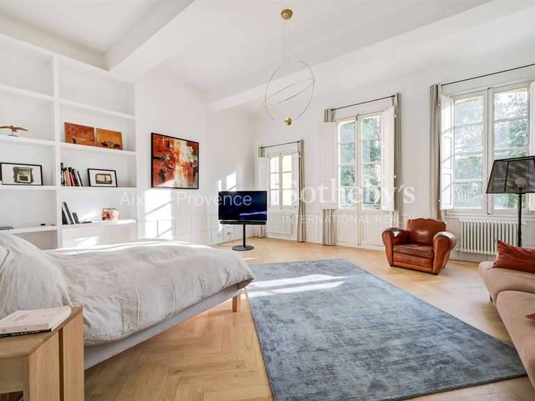 Hôtel particulier Aix-en-Provence - 5 chambres - 490m²