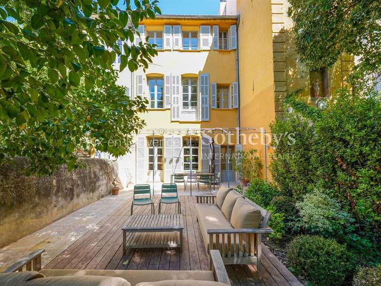 Hôtel particulier Aix-en-Provence - 5 chambres - 465m²