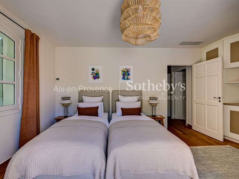 Maison Aix-en-Provence - 9 chambres - 660m²
