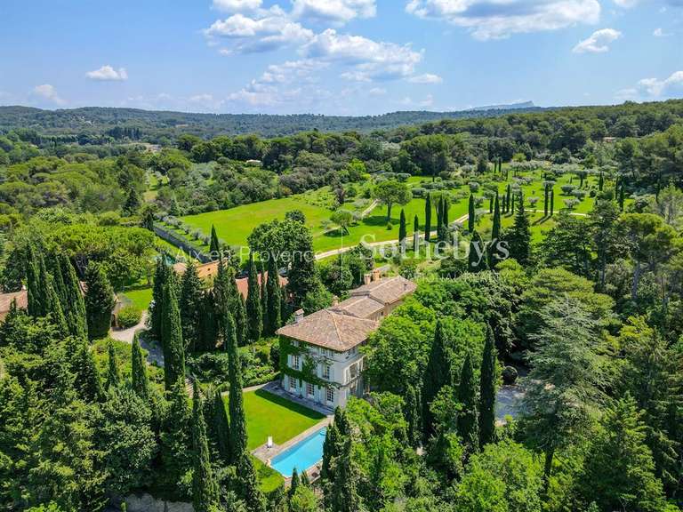Maison Aix-en-Provence - 8 chambres - 770m²