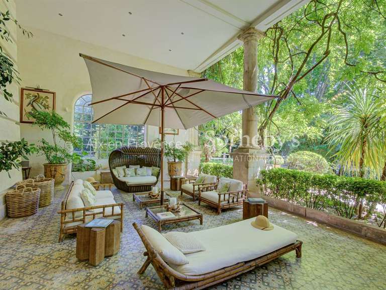 Maison Aix-en-Provence - 10 chambres - 400m²
