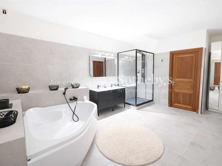 Maison Aix-en-Provence - 9 chambres - 890m²