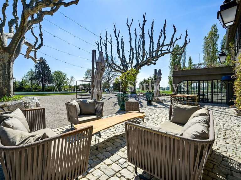 Maison Aix-en-Provence - 12 chambres - 620m²