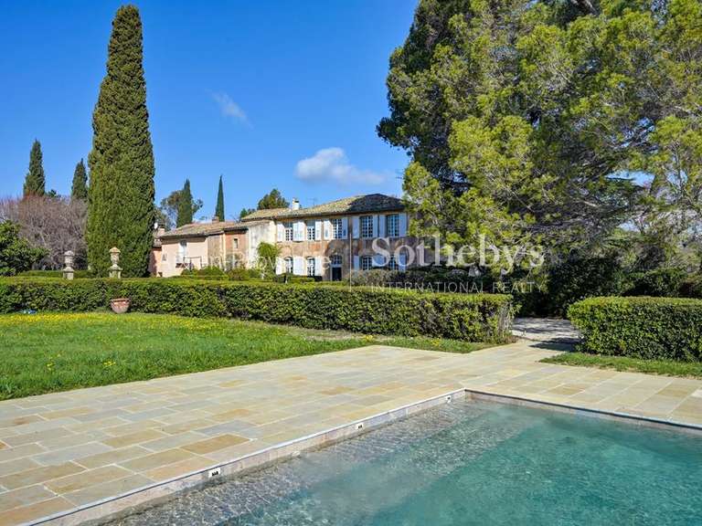 Maison Aix-en-Provence - 7 chambres - 550m²