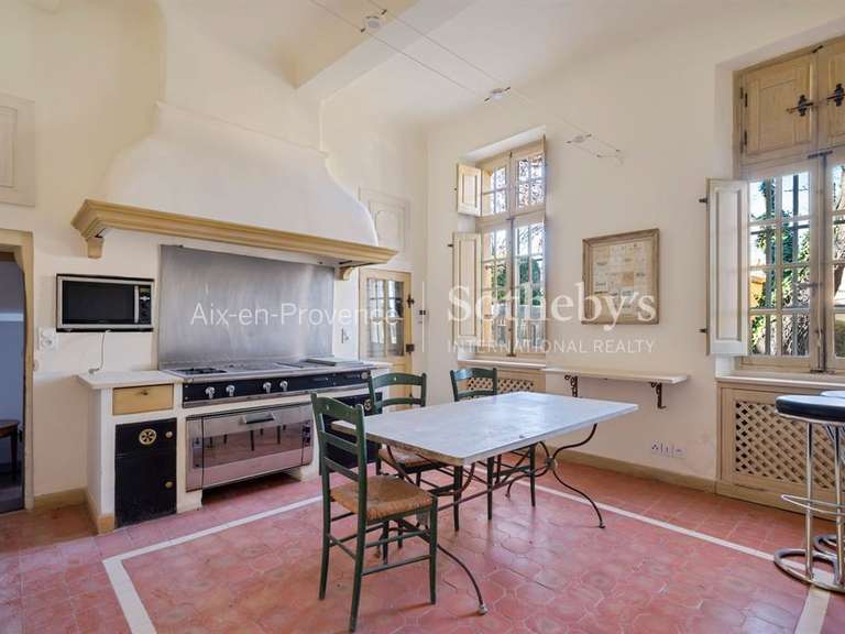 Maison Aix-en-Provence - 7 chambres - 550m²