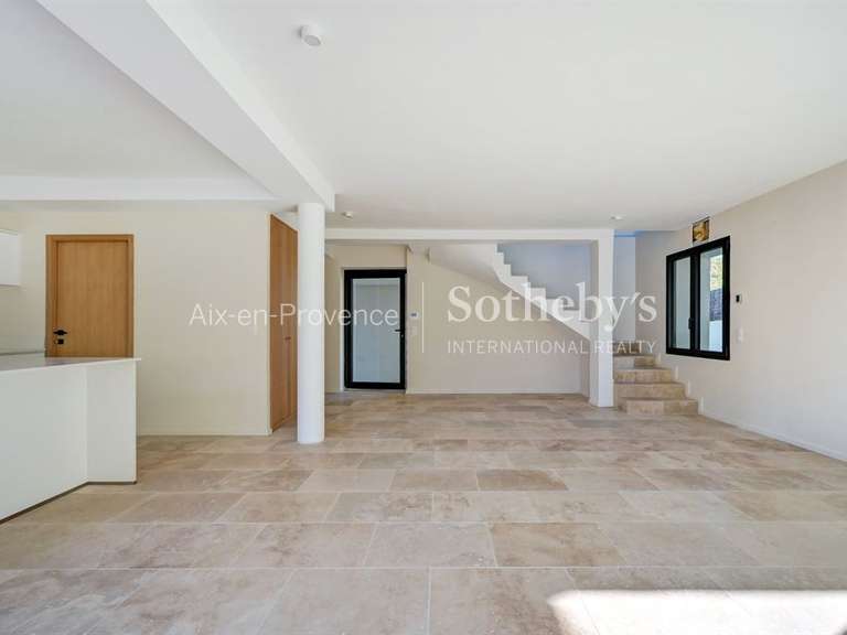 Maison Aix-en-Provence - 3 chambres - 120m²