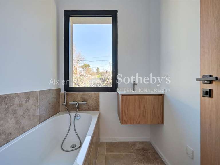 Maison Aix-en-Provence - 3 chambres - 120m²