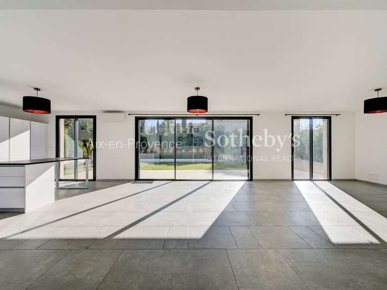 Maison Aix-en-Provence - 5 chambres - 173m²