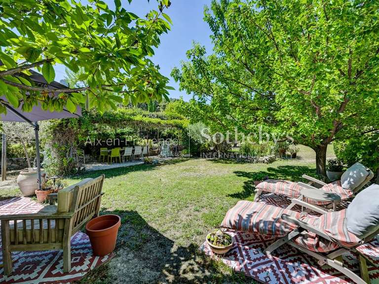 Maison Aix-en-Provence - 6 chambres - 250m²