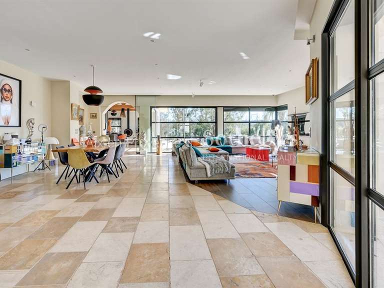 Maison Aix-en-Provence - 4 chambres - 330m²