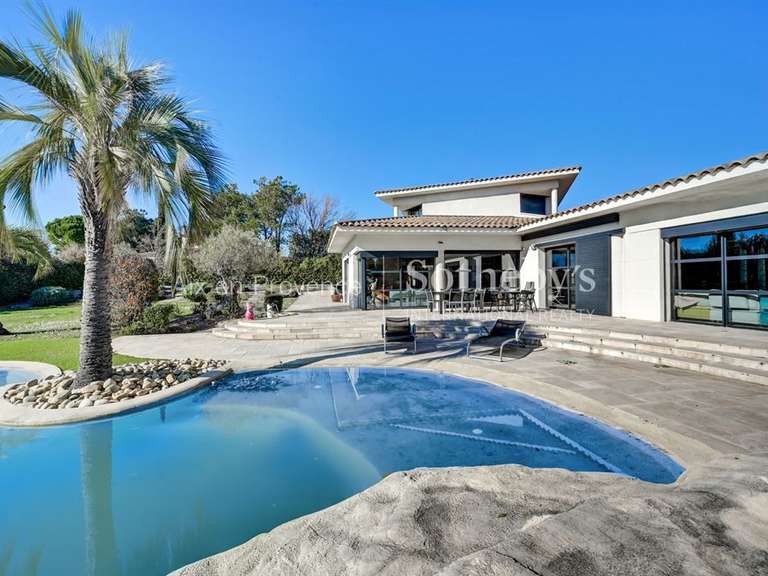 Maison Aix-en-Provence - 4 chambres - 330m²