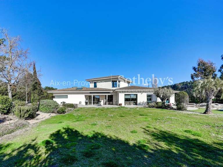 Maison Aix-en-Provence - 4 chambres - 330m²