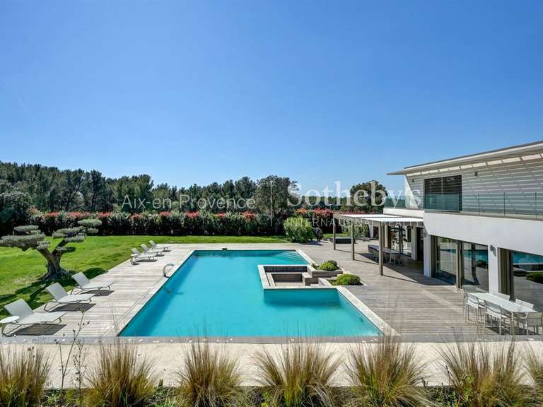 Maison Aix-en-Provence - 3 chambres - 300m²