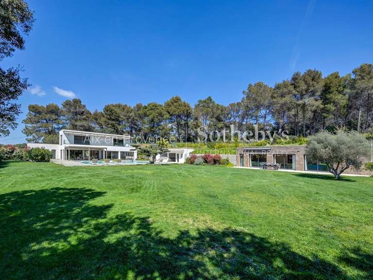 Maison Aix-en-Provence - 3 chambres - 300m²