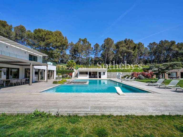 Maison Aix-en-Provence - 3 chambres - 300m²