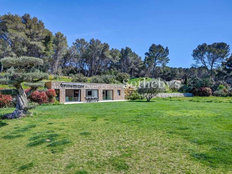 Maison Aix-en-Provence - 3 chambres - 300m²