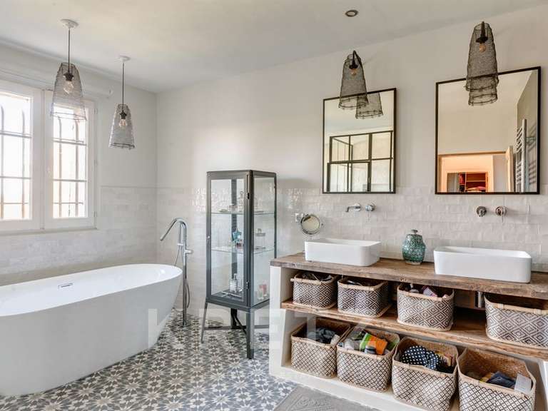 House Aix-en-Provence - 6 bedrooms - 400m²
