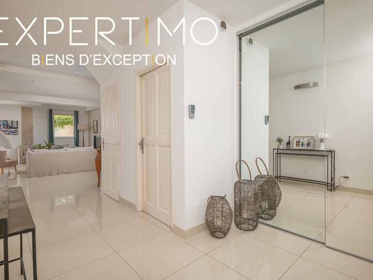 Maison Aix-en-Provence - 3 chambres - 157m²