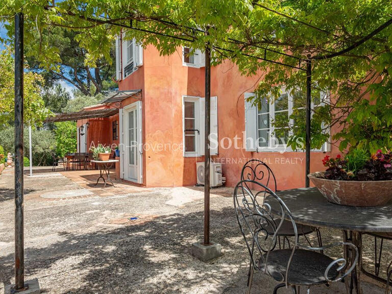 Maison Aix-en-Provence - 5 chambres - 170m²