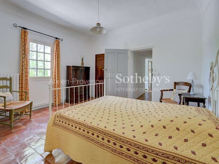 Maison Aix-en-Provence - 6 chambres - 250m²