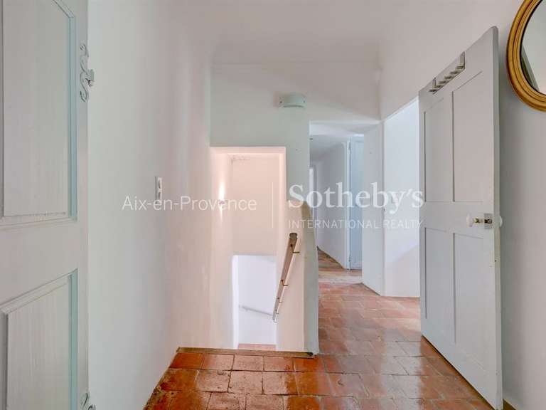 Maison Aix-en-Provence - 6 chambres - 250m²